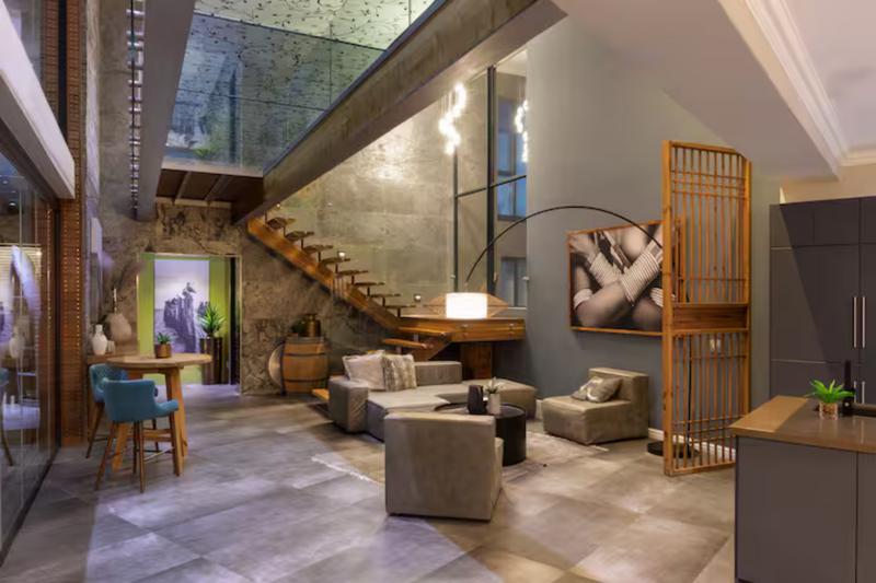 To Let 4 Bedroom Property for Rent in Pinnacle Point Golf Estate Western Cape